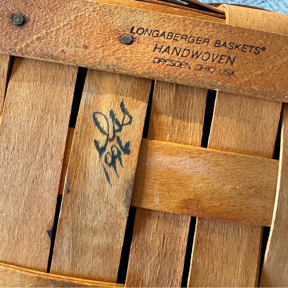 Longaberger Vintage Holiday Basket 1991 Handwoven - Picture 5 of 8